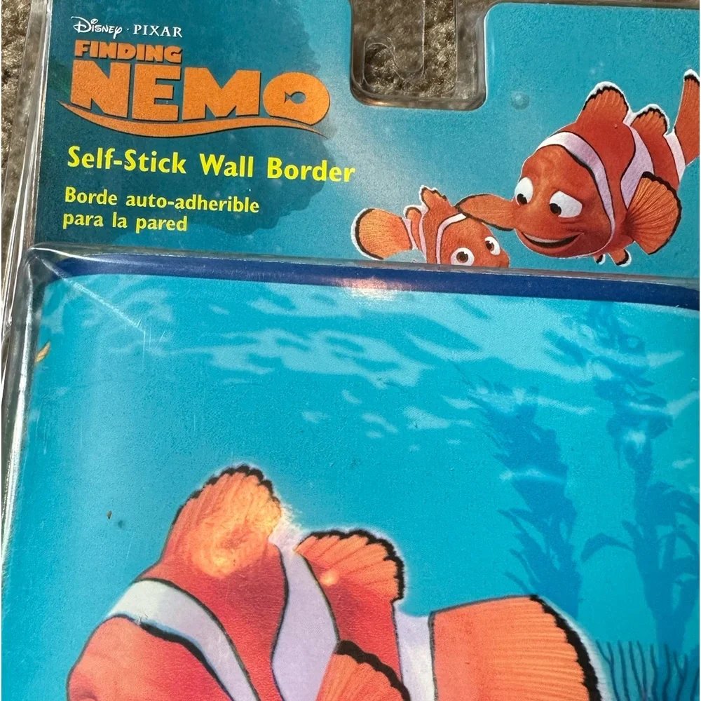 Disney Pixar Finding Nemo Self-Stick Wall Border 5